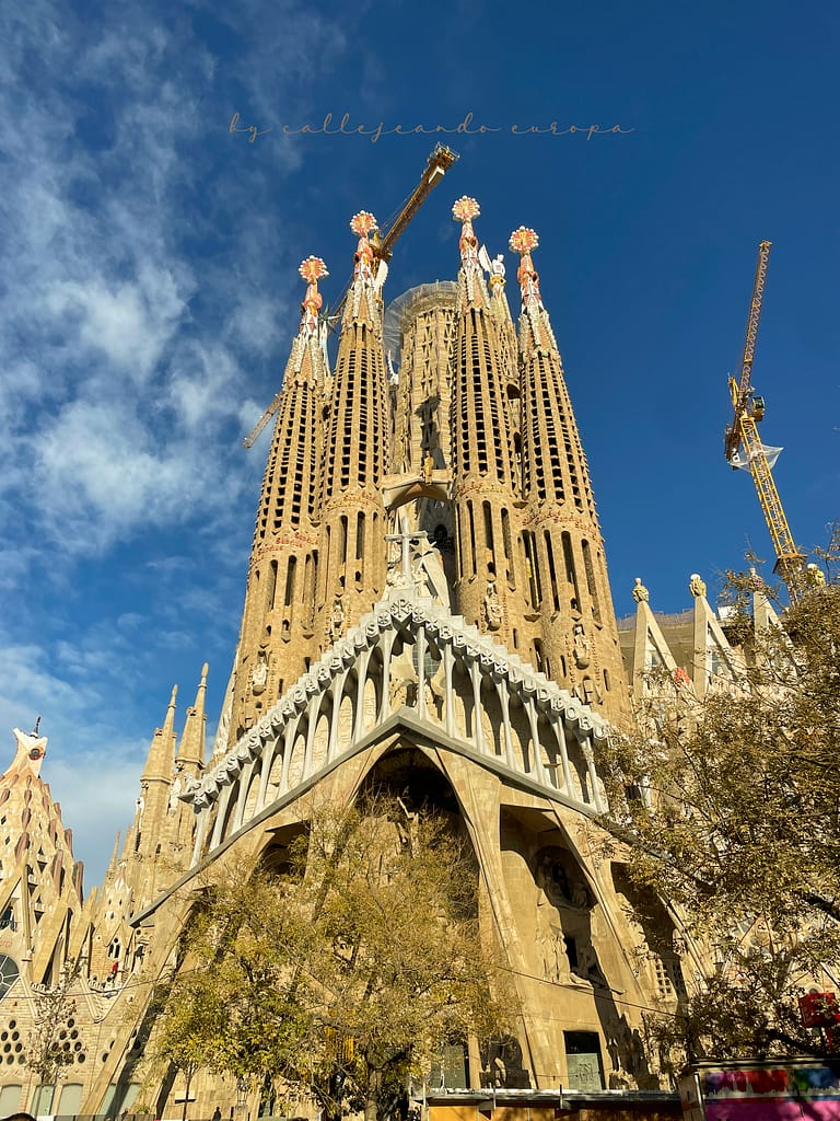 SAGRADA FAMILIA BARCELONA top 10 barcelona