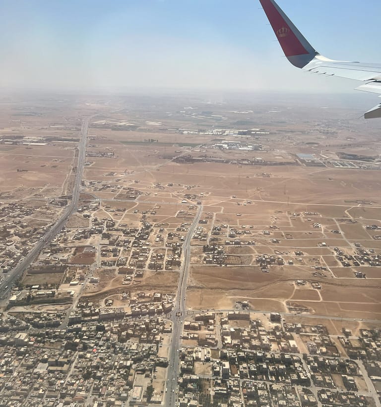 VISTAS DESDE EL AVION AL LLEGAR A JORDANIA